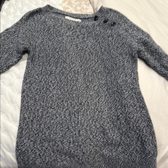 LOFT Gray Sweater with Crew Neck and Textured Fabric - Picture 1 of 4